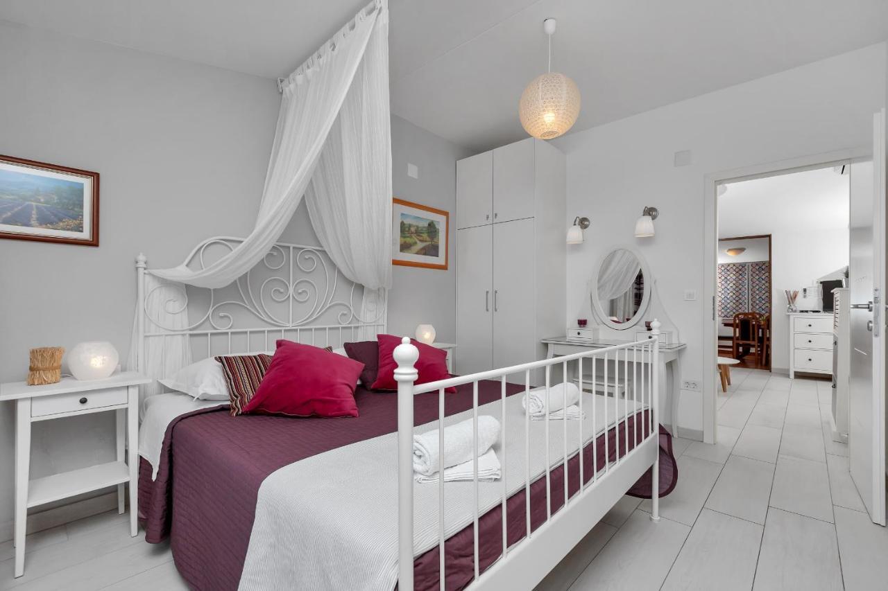 Apartments Villa Joy Подгора Екстериор снимка