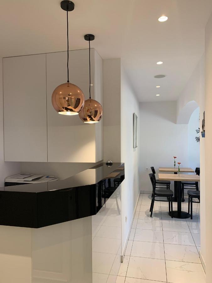 Apartments Villa Joy Подгора Екстериор снимка